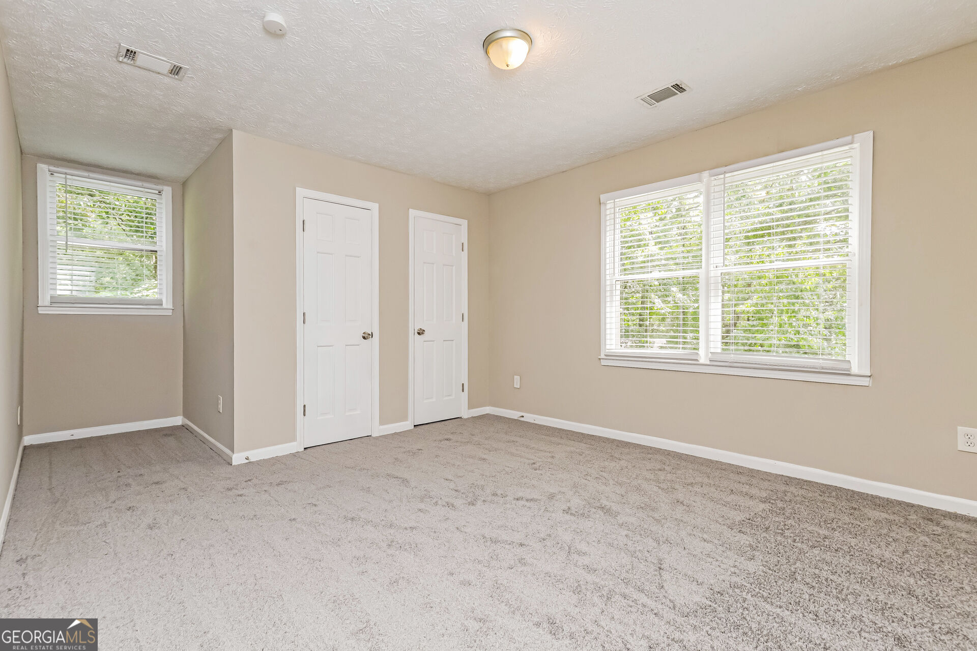 8183 Silver Oaks Court Property Photo 16