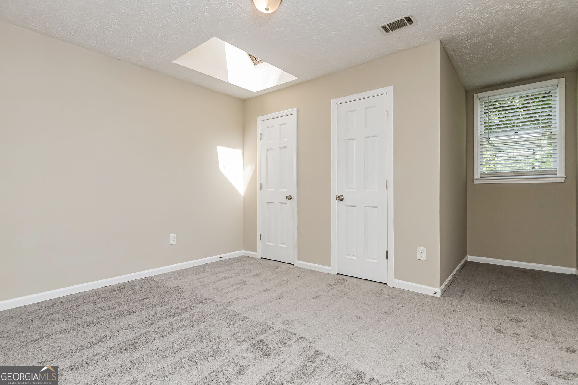 8183 Silver Oaks Court Property Photo 17