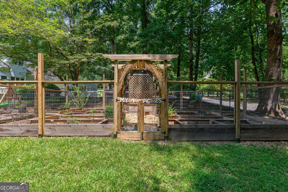 152 Thornhill Drive Property Photo 49