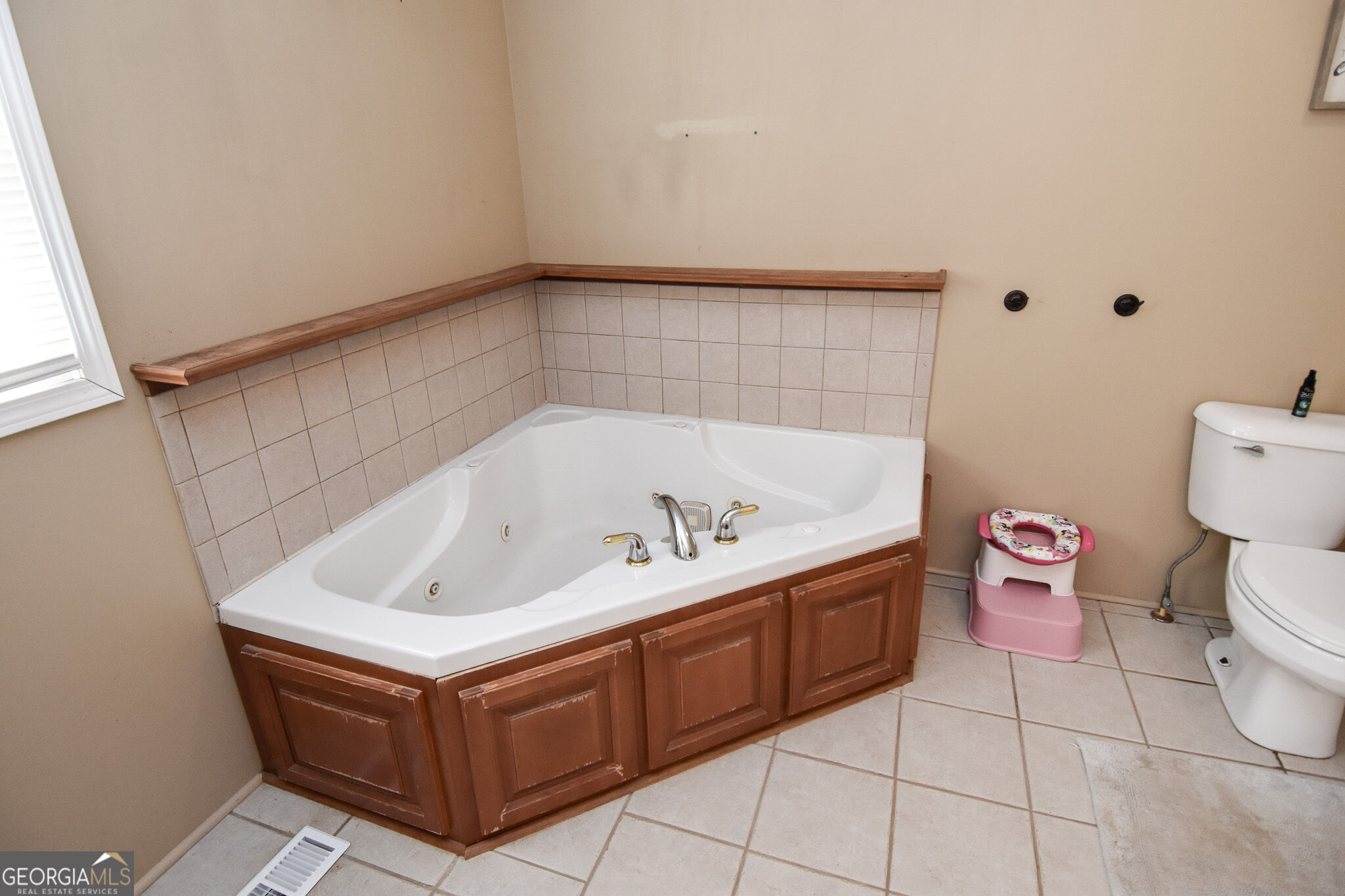 1448 Dauset Drive Property Photo 33