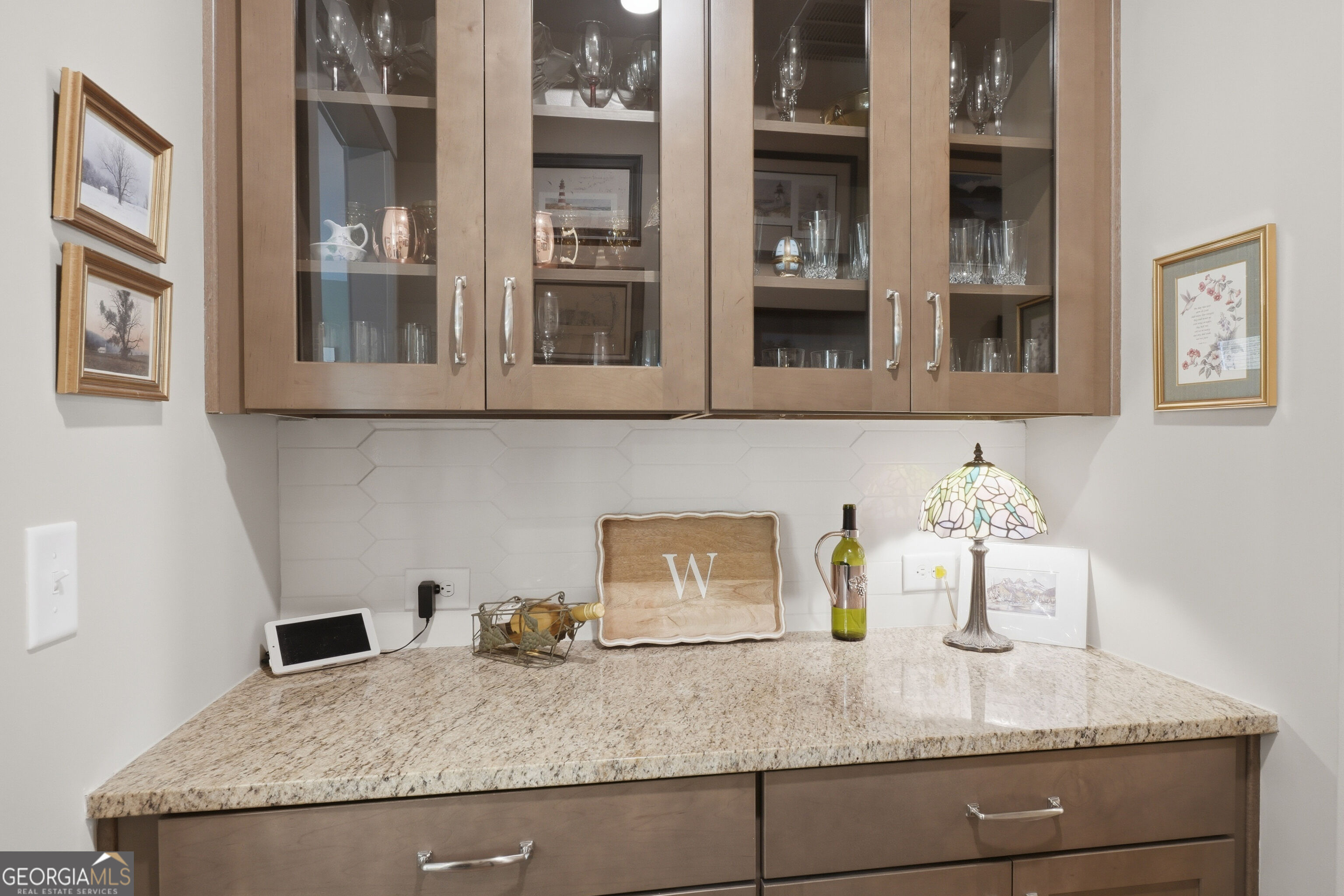 404 Northside Drive Property Photo 16