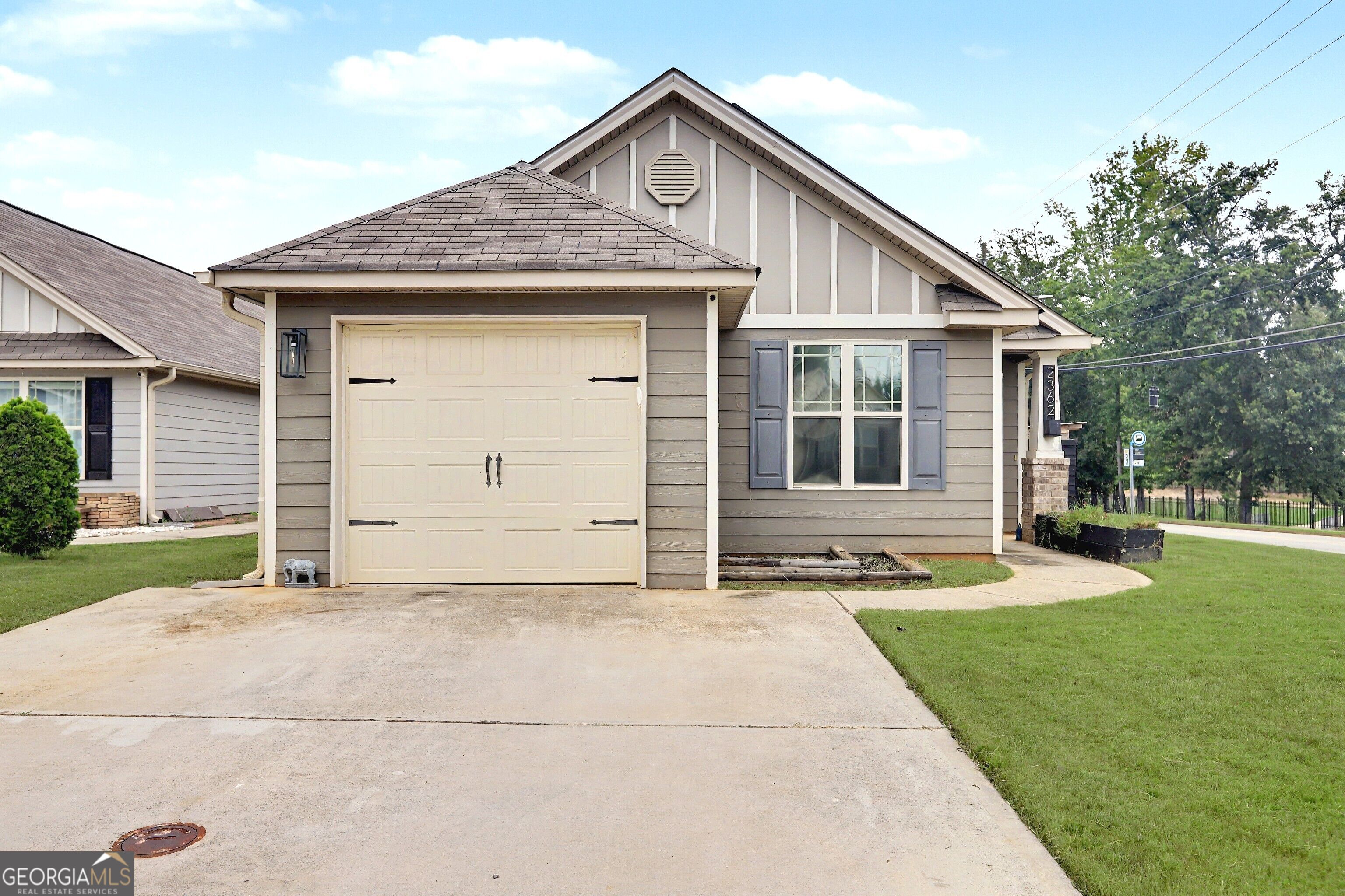 2362 Glebe Court Property Photo 2