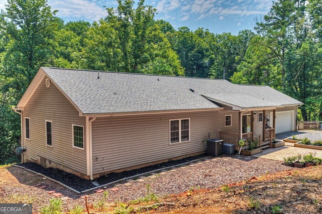607 Satsuma Court S Property Photo 2