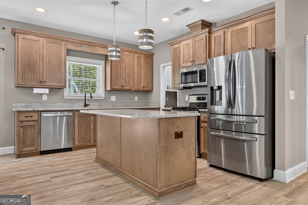 607 Satsuma Court S Property Photo 10