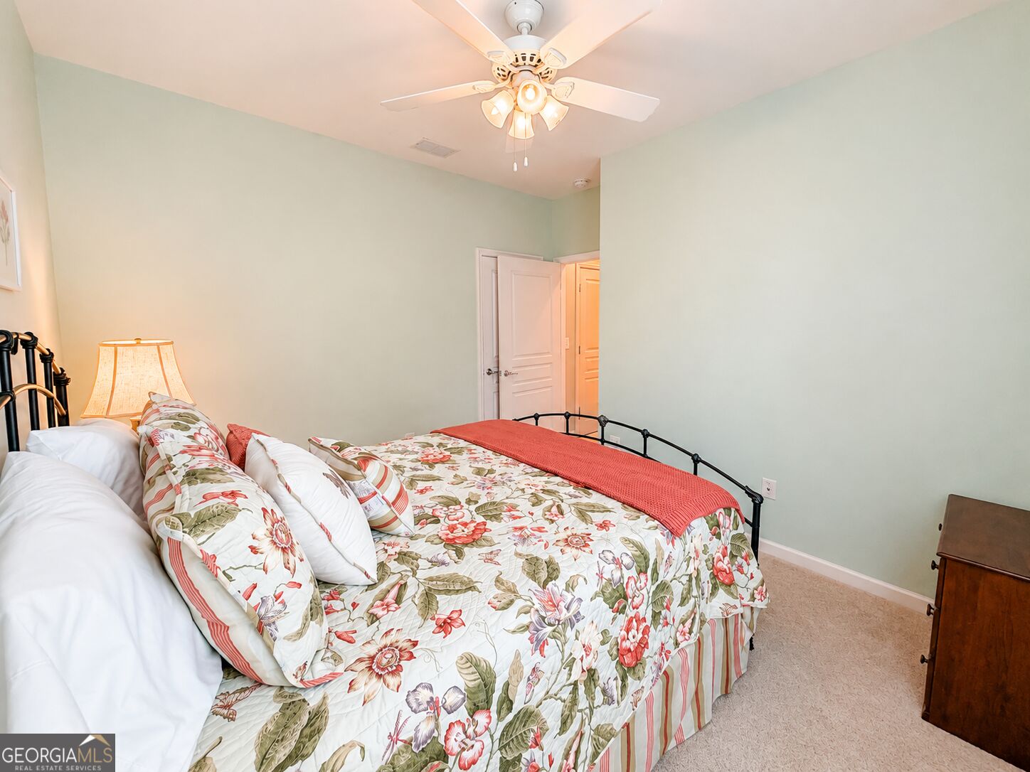 132 Begonia Court Property Photo 41