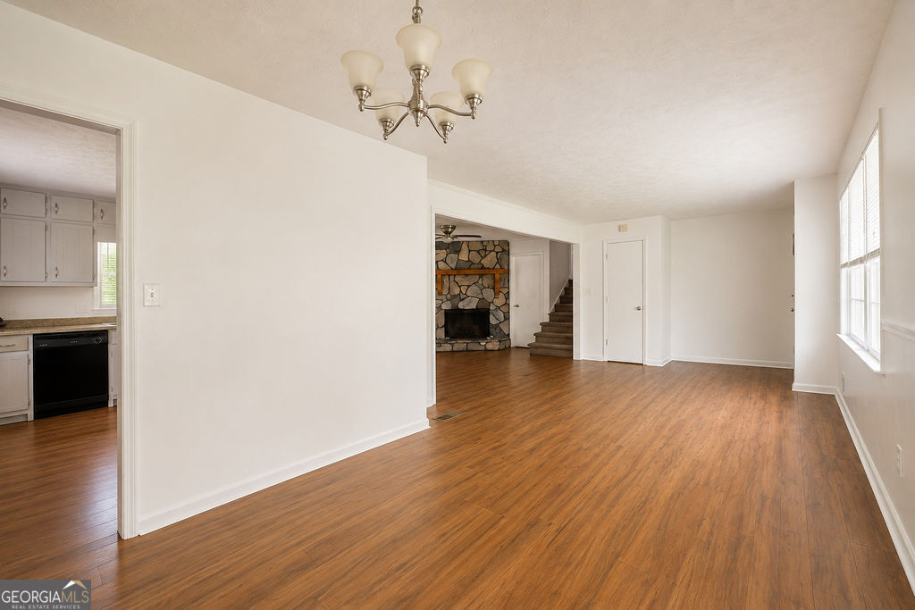 970 Woodbridge Drive Ne Property Photo 33
