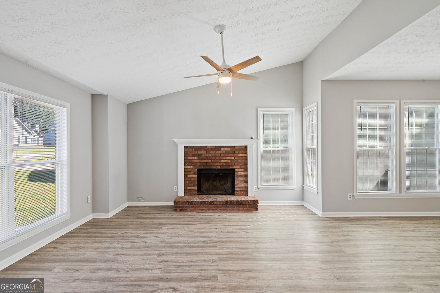 5231 Brentwood Road Property Photo 2
