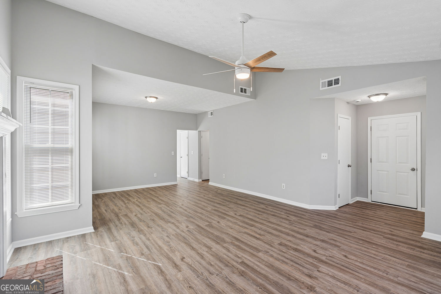 5231 Brentwood Road Property Photo 5