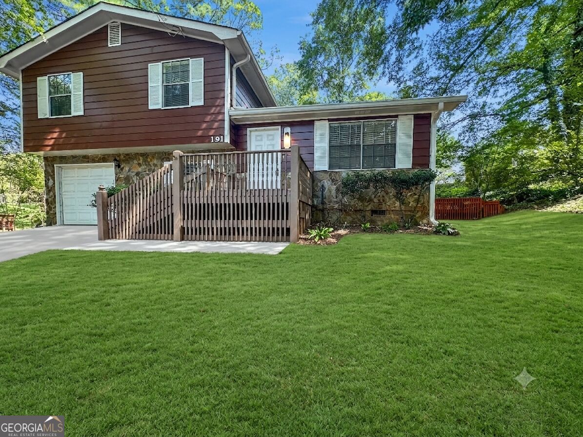 191 Aaron Court Property Photo 1