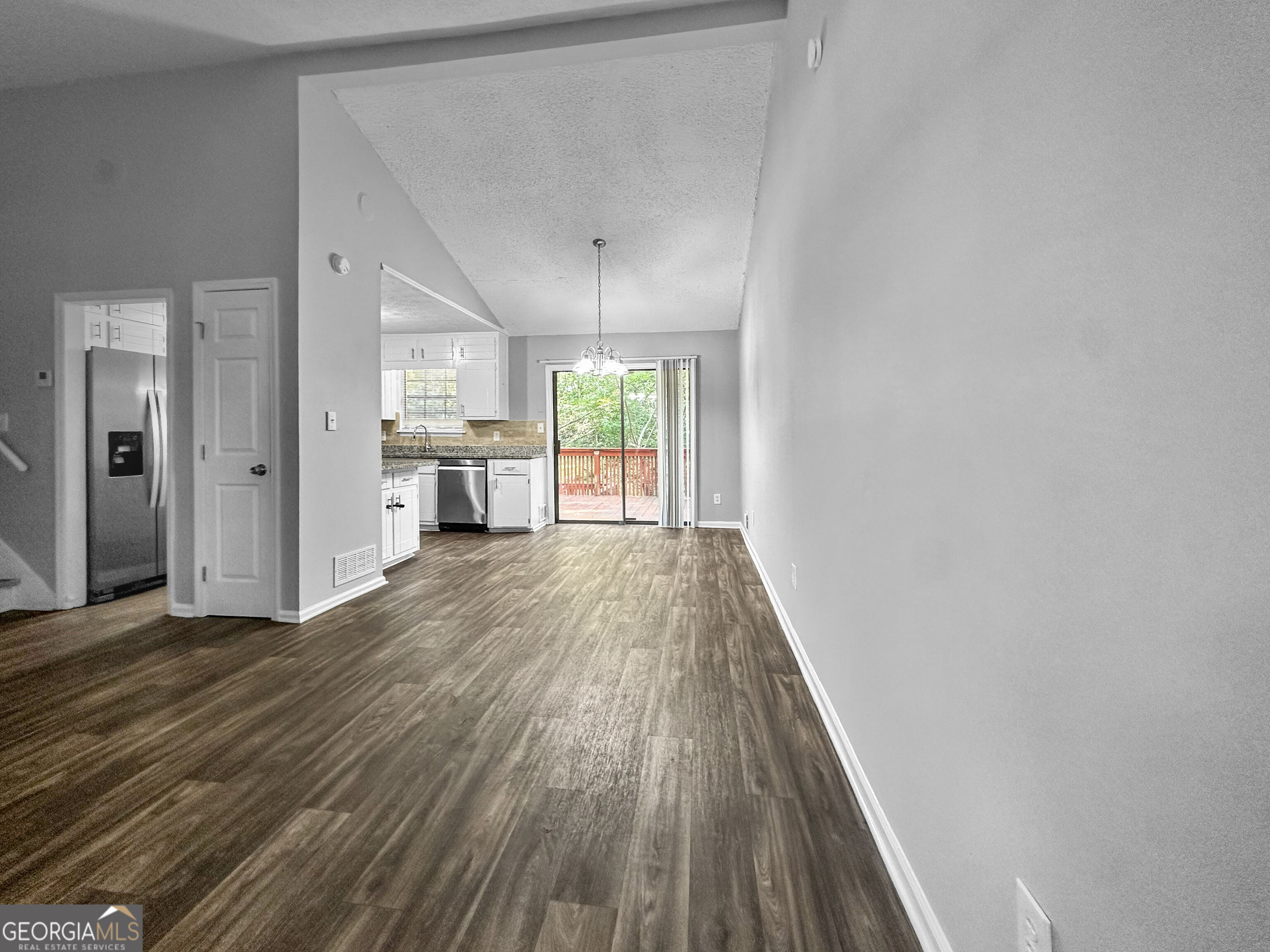 191 Aaron Court Property Photo 3