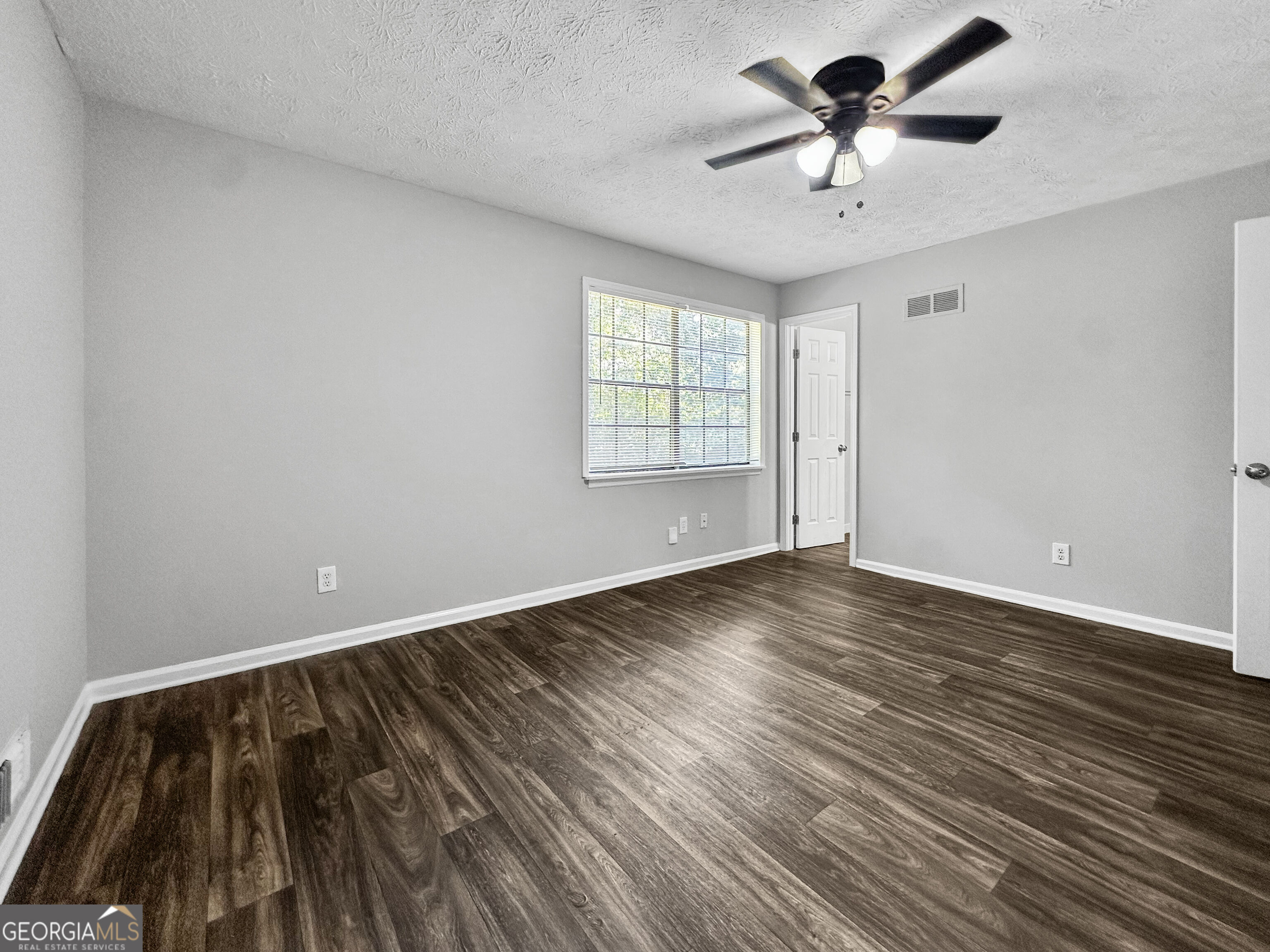 191 Aaron Court Property Photo 9