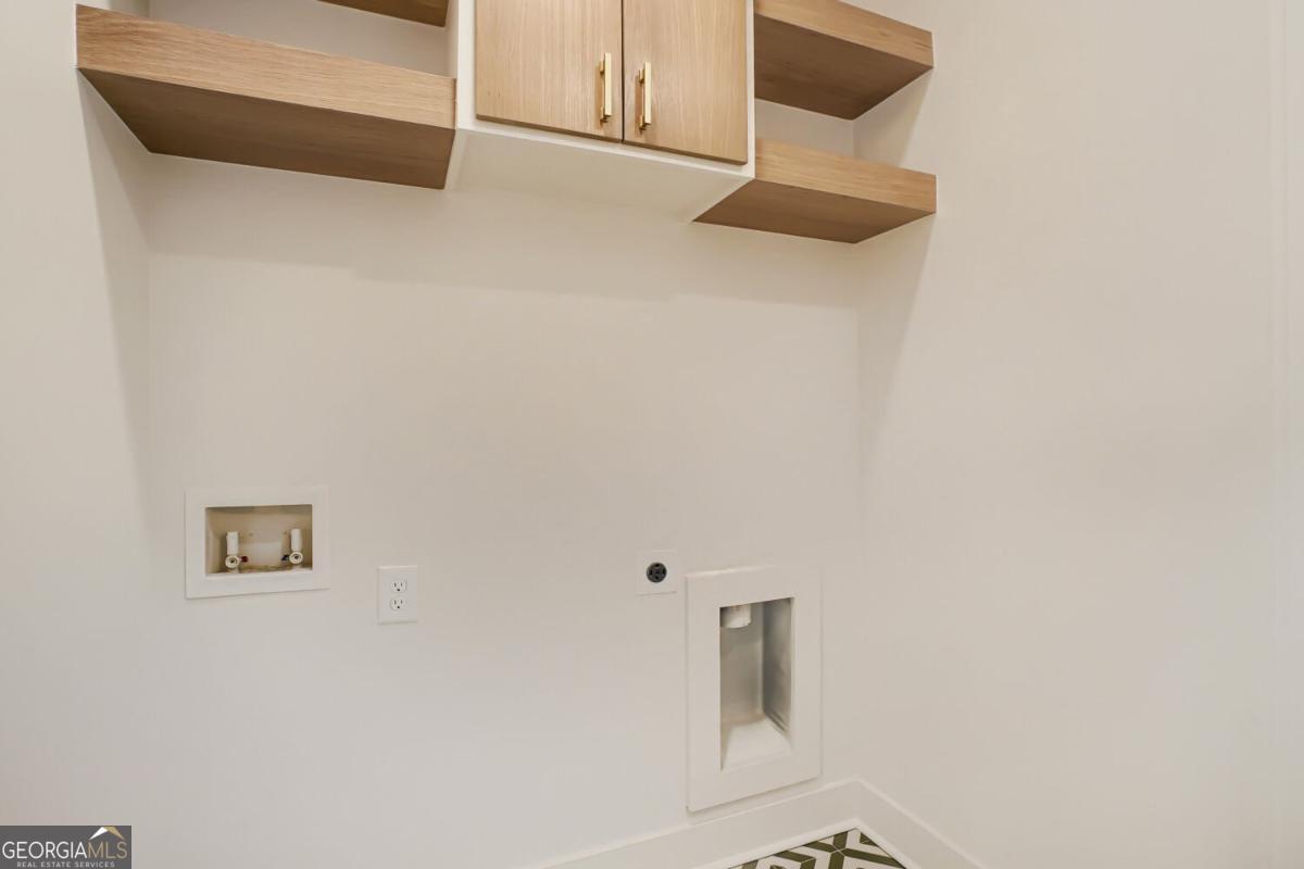 932 Cooper Road Property Photo 39