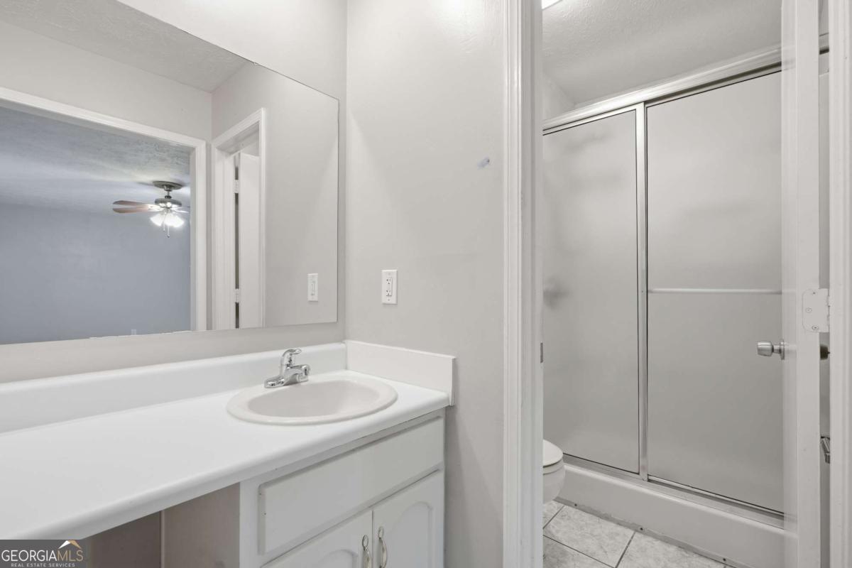 1384 Huntsmen Glen Property Photo 23
