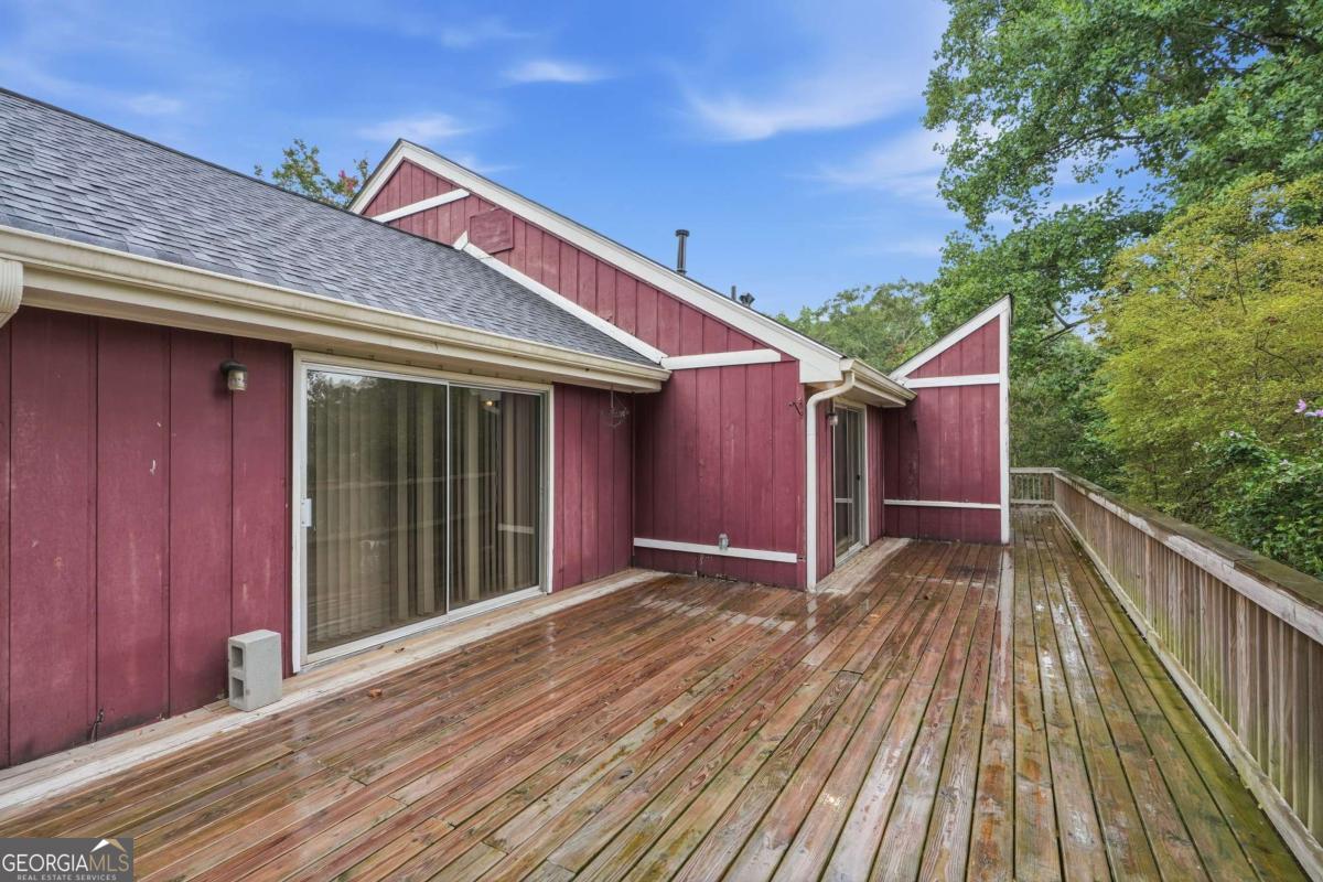 1384 Huntsmen Glen Property Photo 37