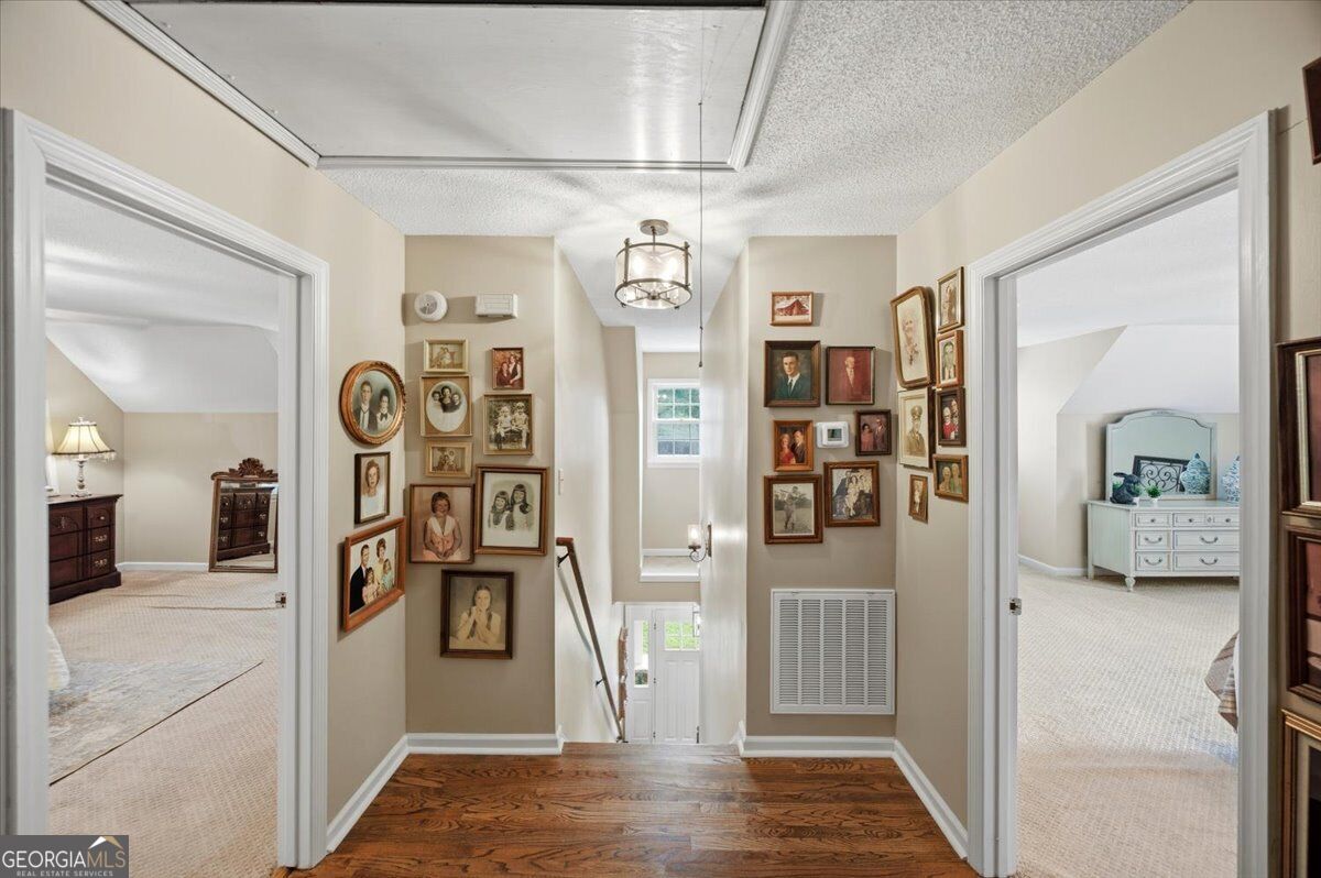 112 Ashford Park Property Photo 24