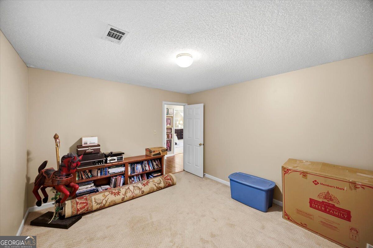 112 Ashford Park Property Photo 27
