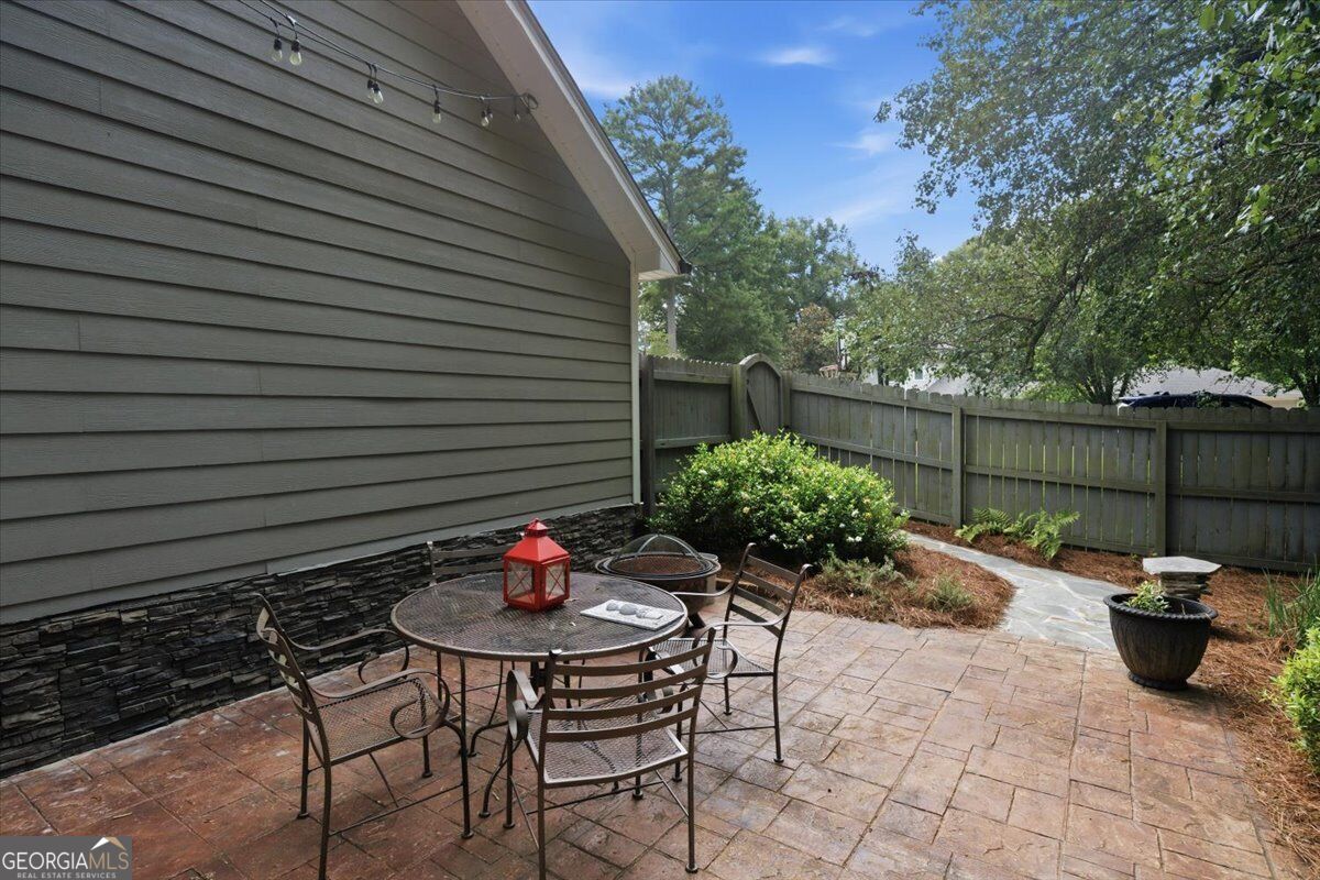 112 Ashford Park Property Photo 31