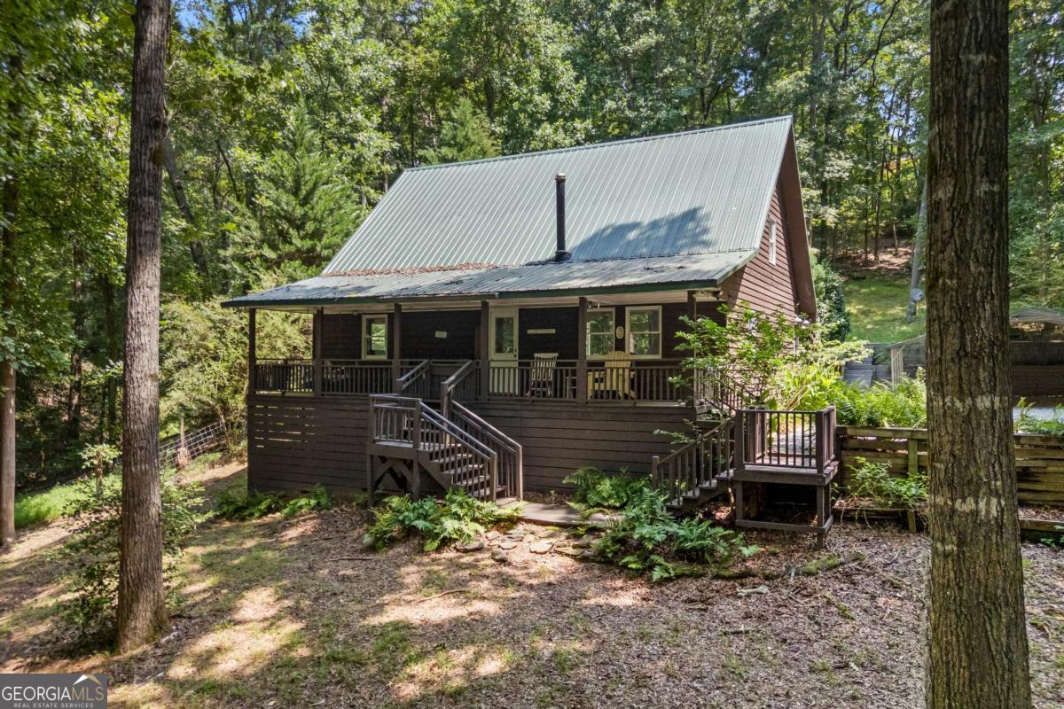 439 Nighthawk View Property Photo 1
