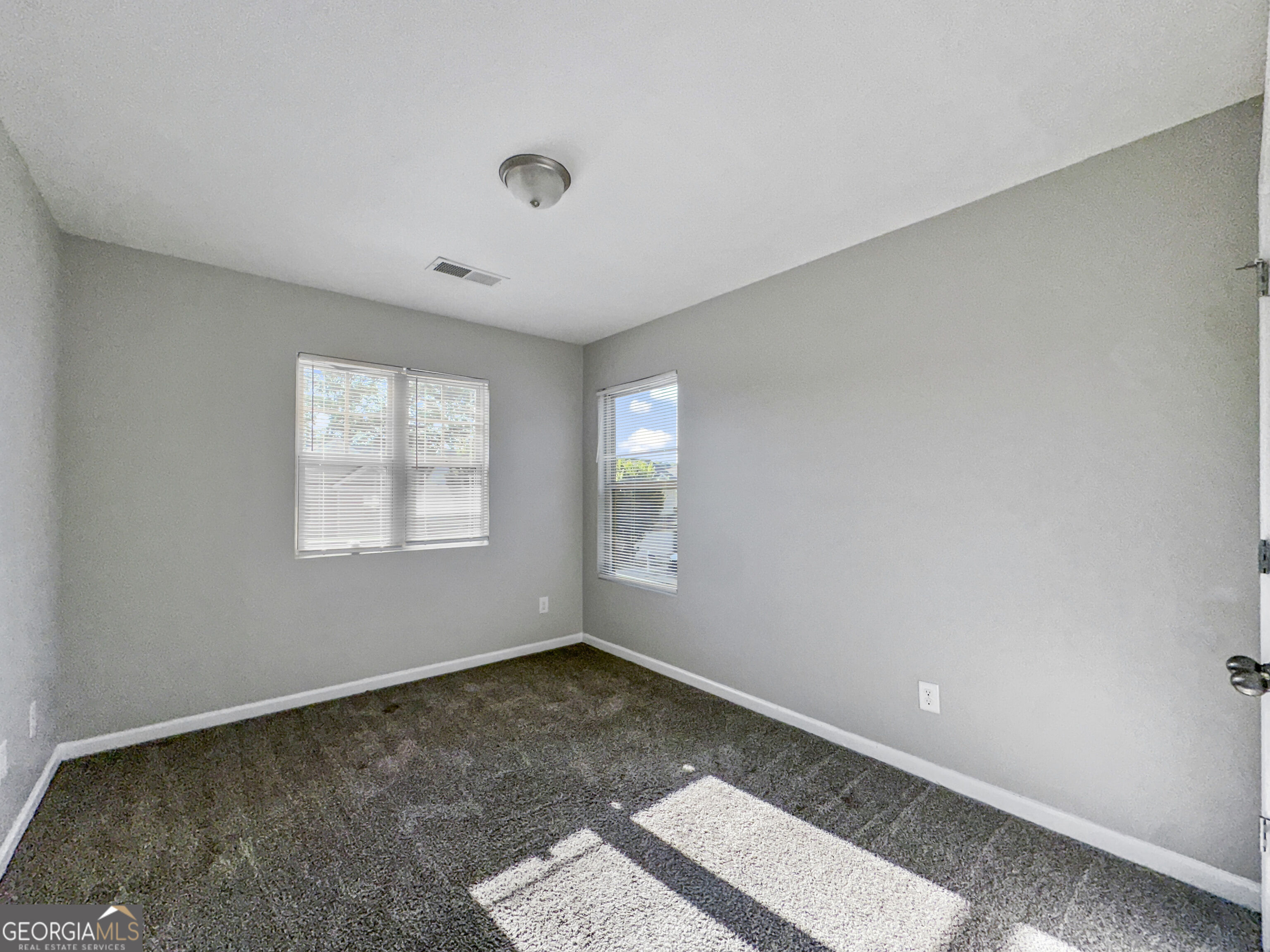 212 Daisy Circle Property Photo 13