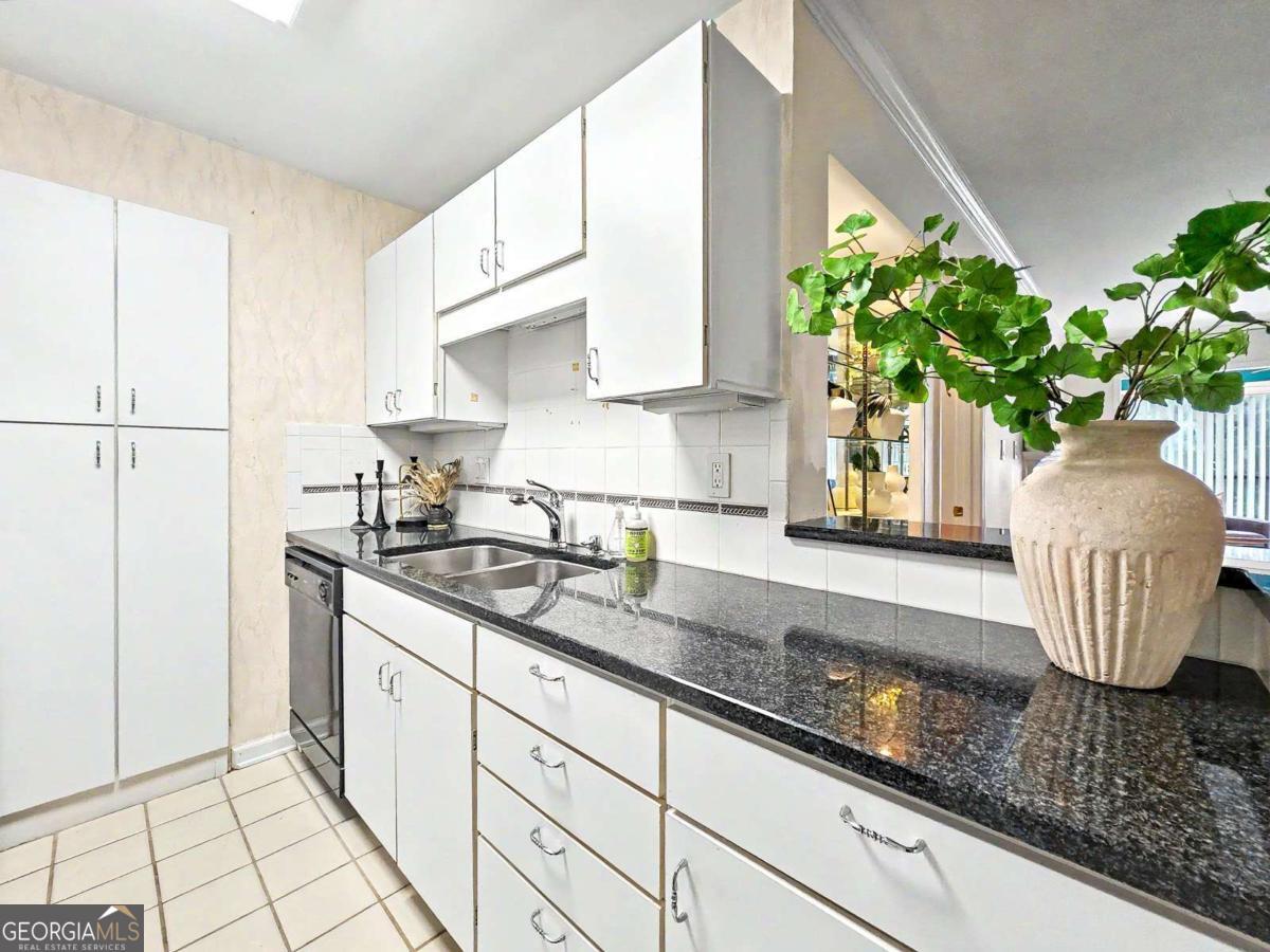 28402 Plantation Drive Ne Property Photo 7