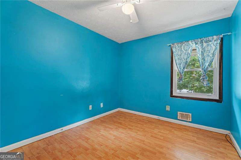 1140 Pineglen Drive Property Photo 16
