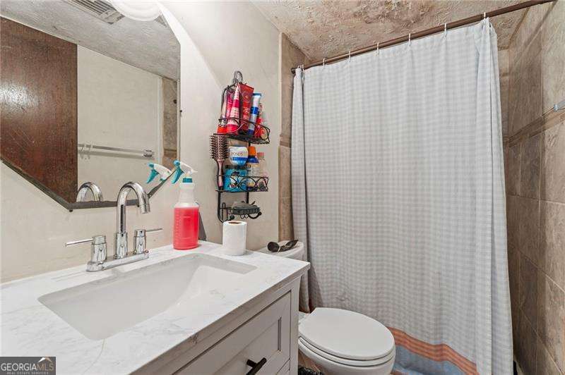 1140 Pineglen Drive Property Photo 27