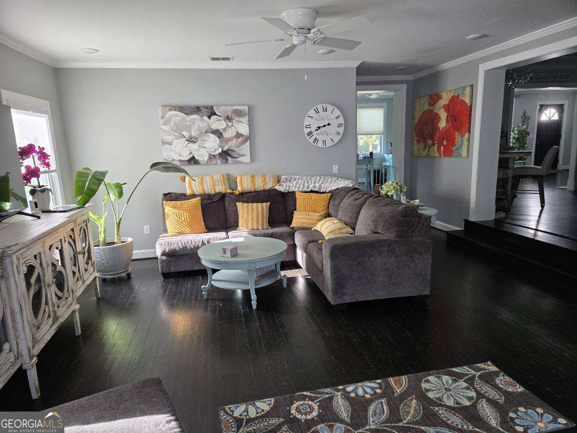 511 W Smith Street Property Photo 15
