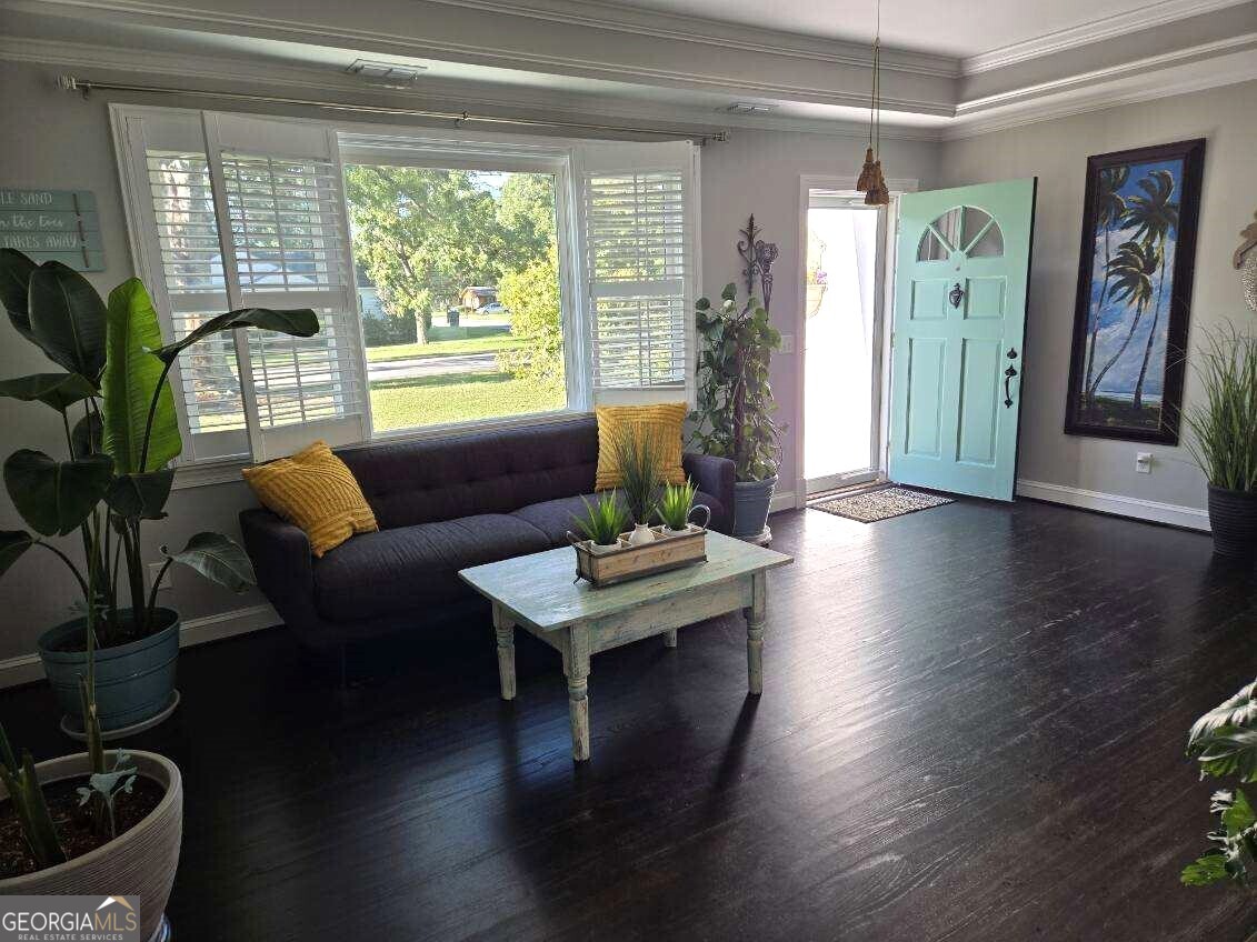 511 W Smith Street Property Photo 17