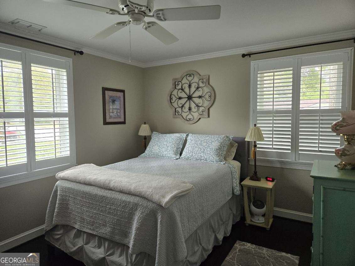 511 W Smith Street Property Photo 28