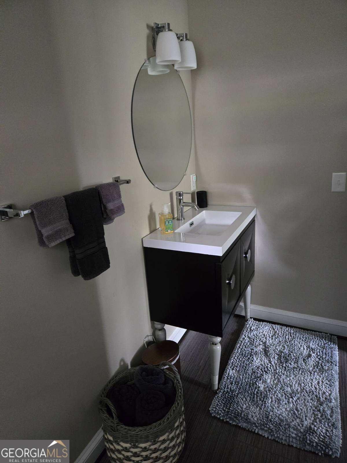 511 W Smith Street Property Photo 29