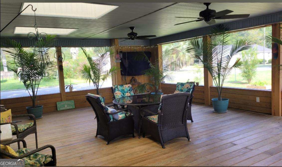 511 W Smith Street Property Photo 35