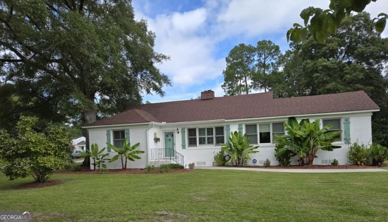 511 W Smith Street Property Photo 43