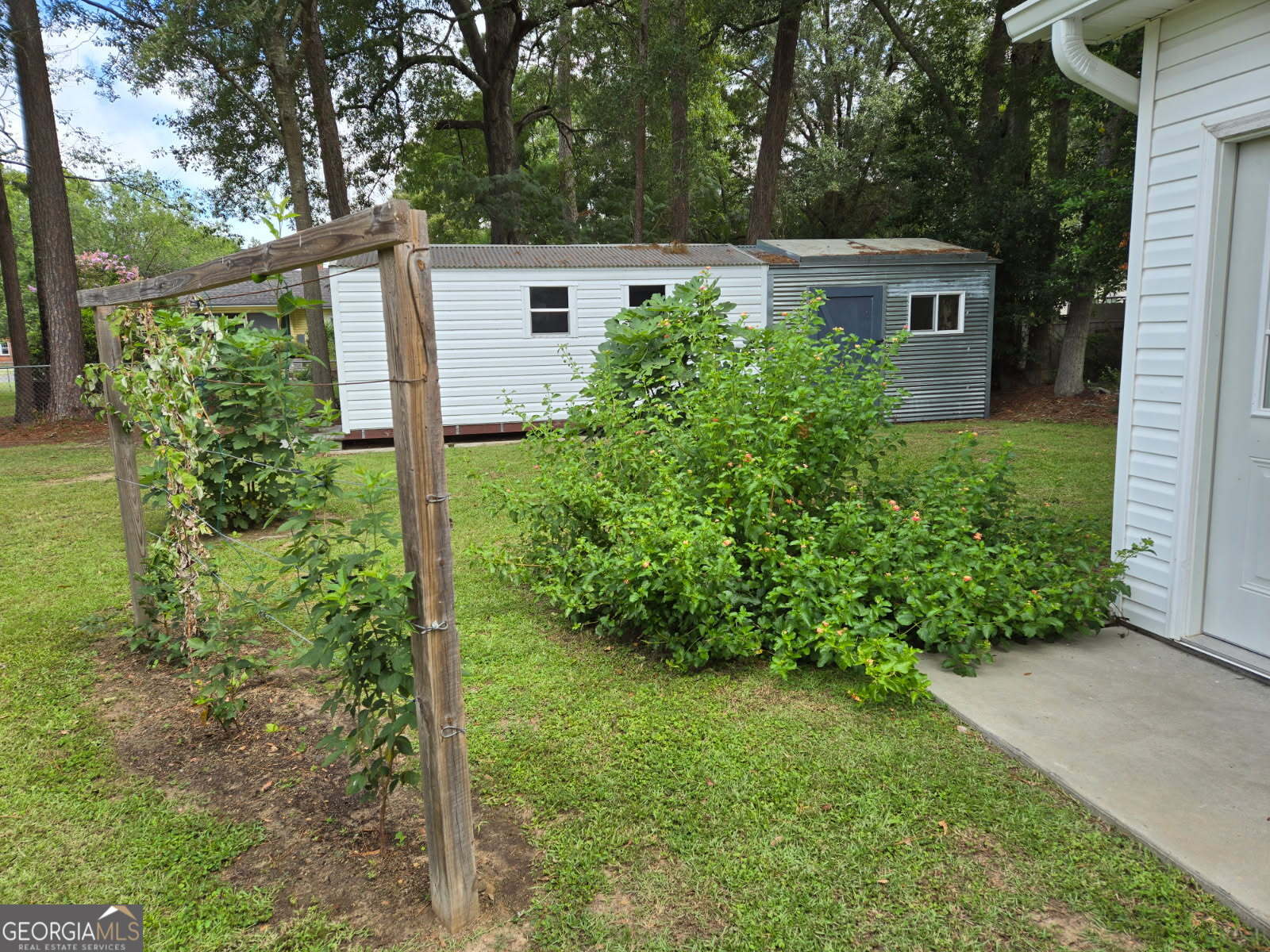 511 W Smith Street Property Photo 51