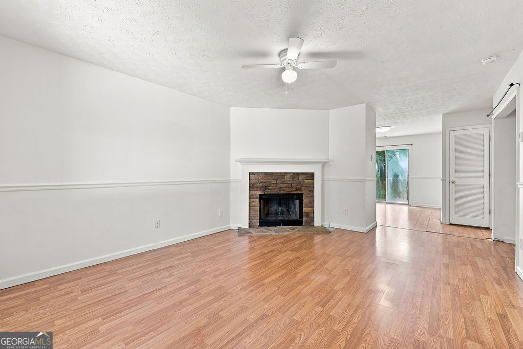 9185 Horseshoe Bnd Property Photo 2