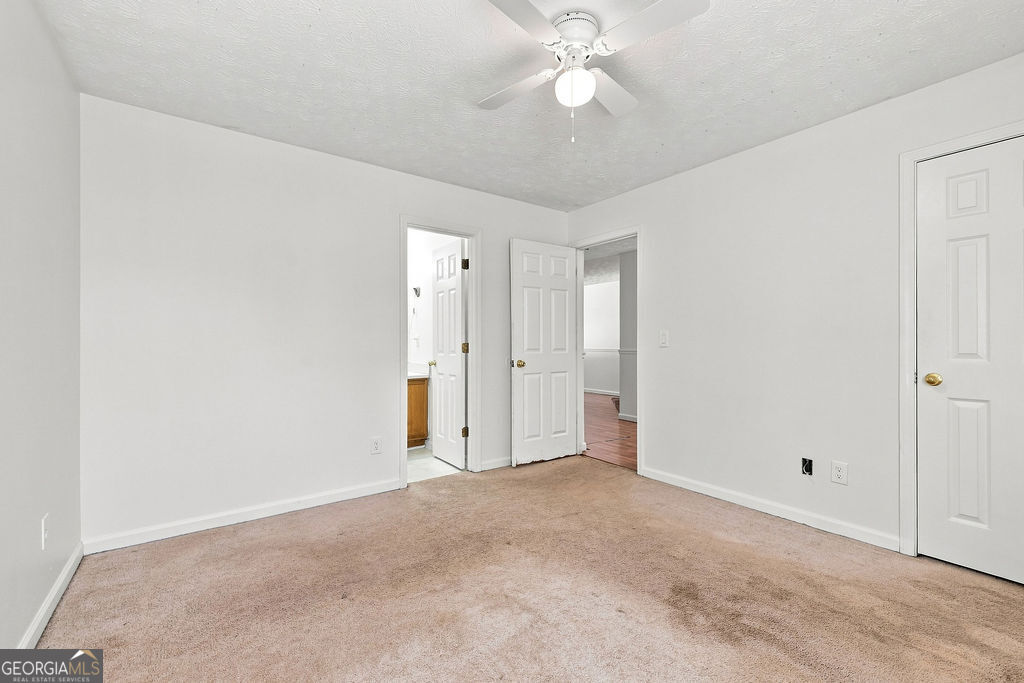 9185 Horseshoe Bnd Property Photo 5