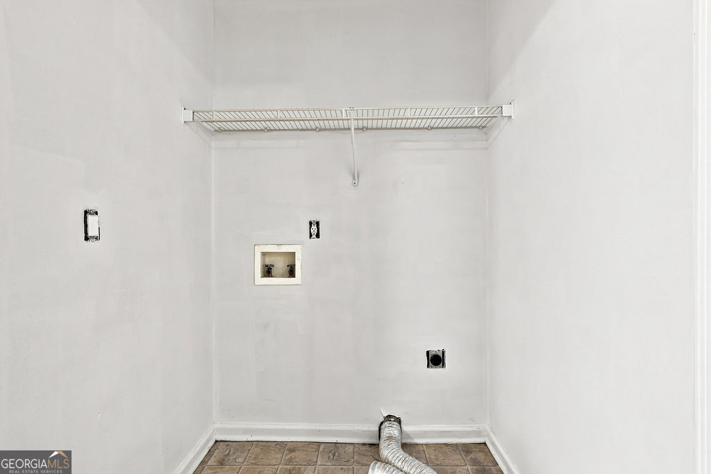 9185 Horseshoe Bnd Property Photo 13