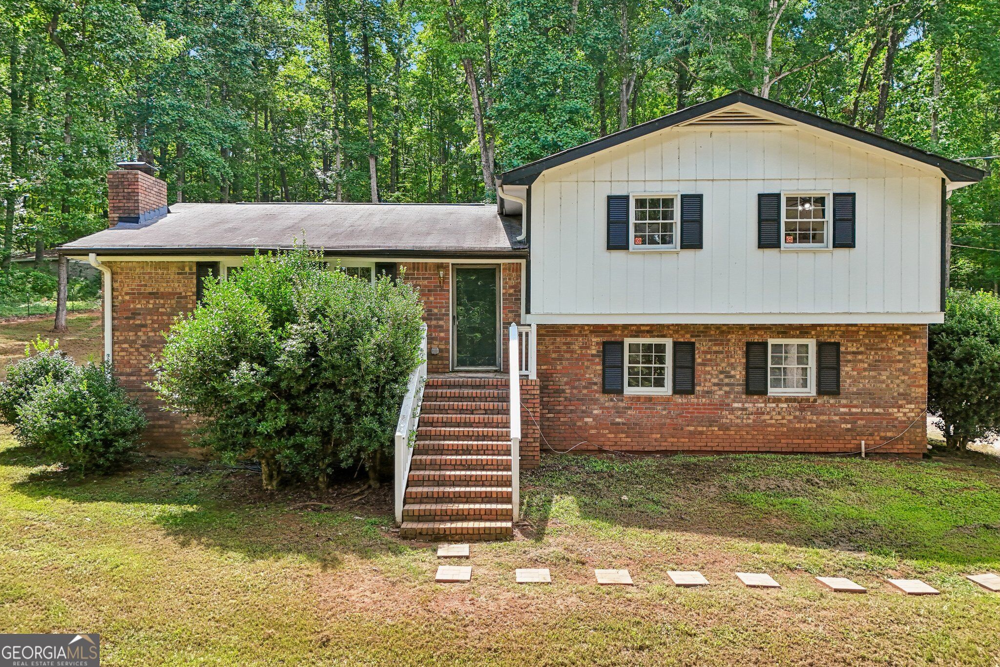 539 Newton Road Property Photo 1