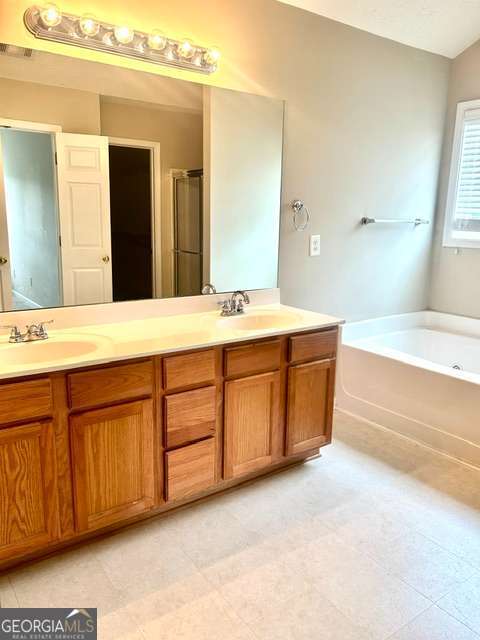 325 Stone Valley Crossing Property Photo 8