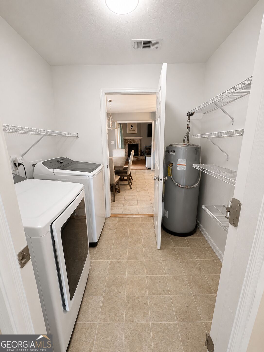 118 Springdale Drive Property Photo 10