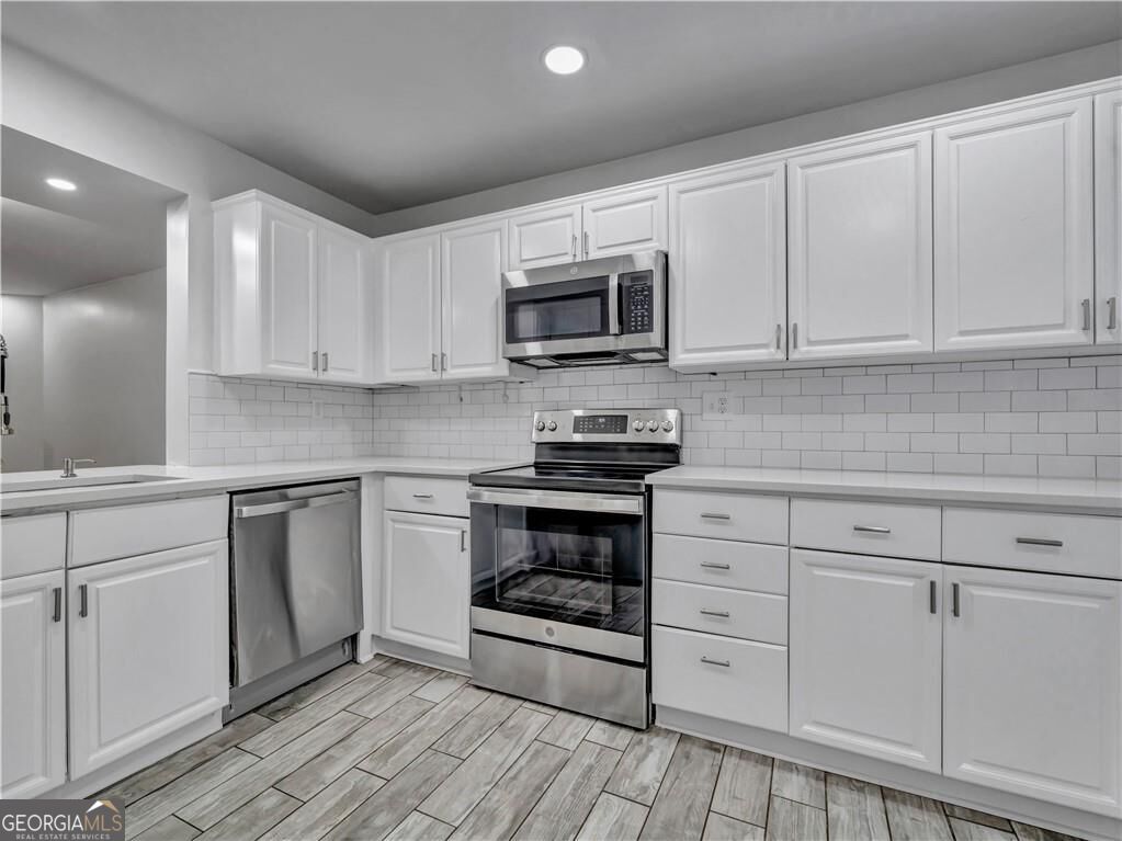 3018 Steeplechase Property Photo 1