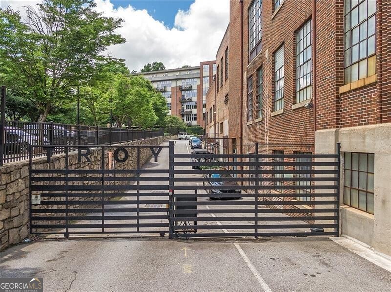 650 Glen Iris Drive Ne # 3 Property Photo 25