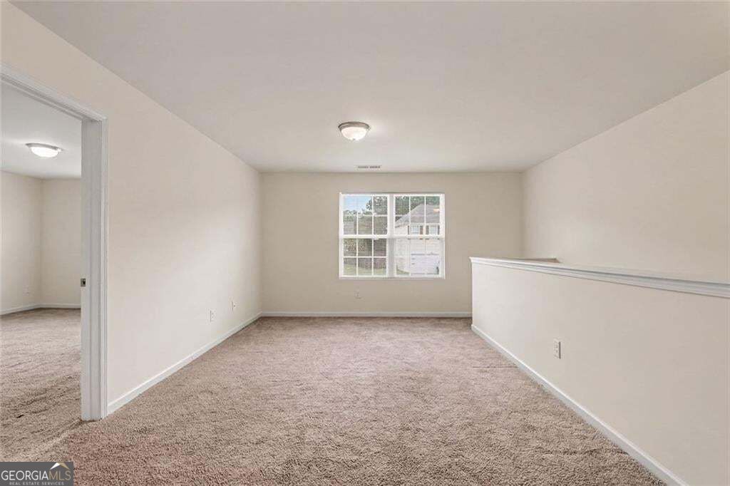 231 Lantana Crossing Property Photo 8