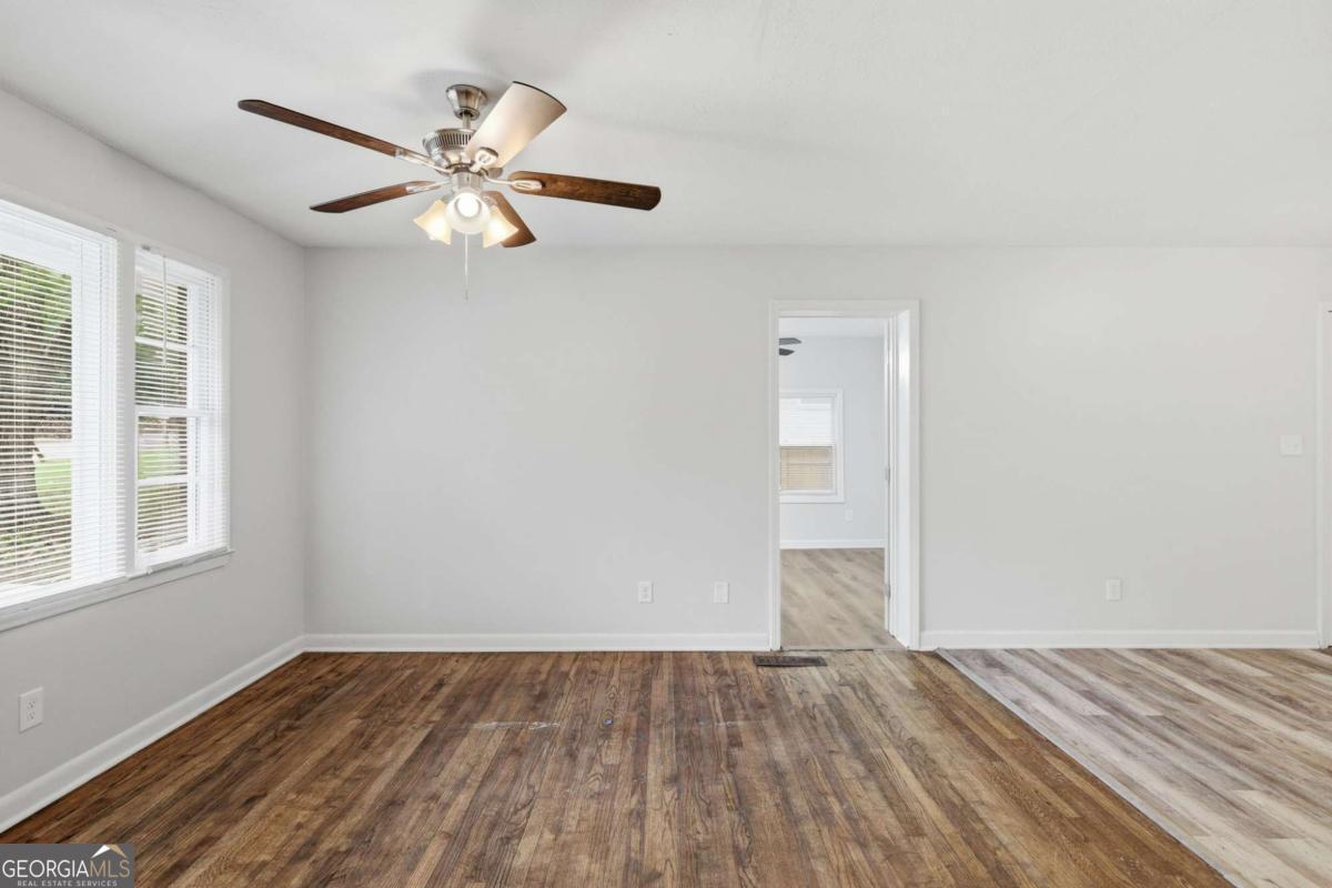 3200 Belfort Road Se Property Photo 5