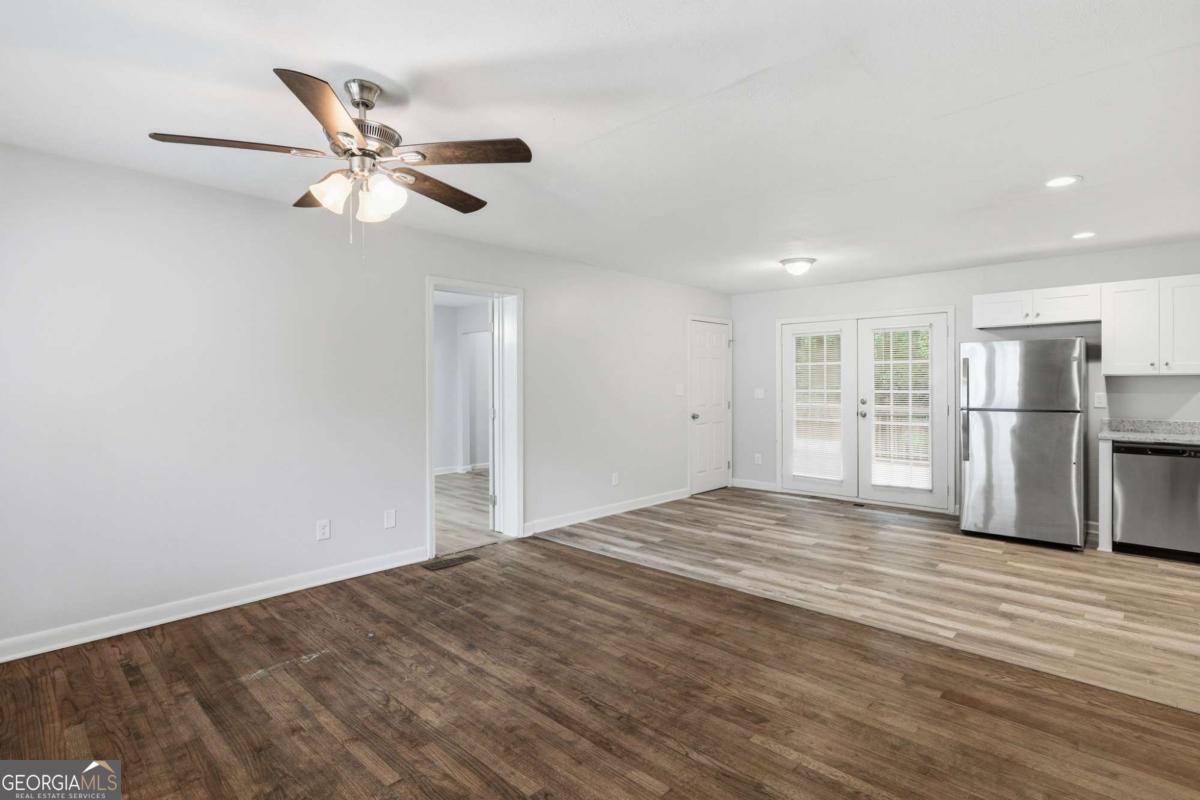 3200 Belfort Road Se Property Photo 6