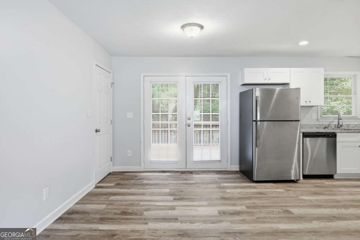 3200 Belfort Road Se Property Photo 7