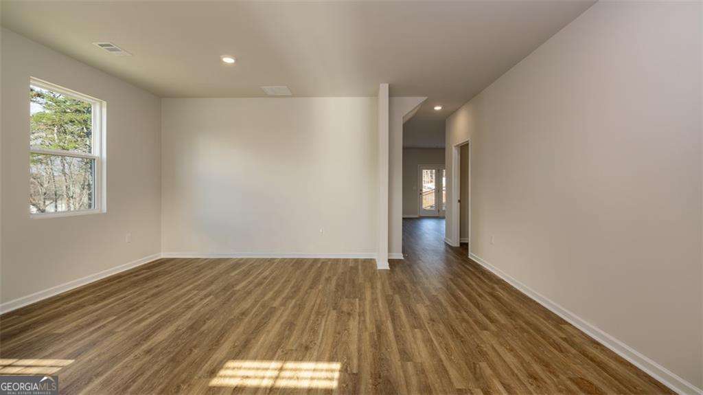 2221 Edgecombe Lane Property Photo 5