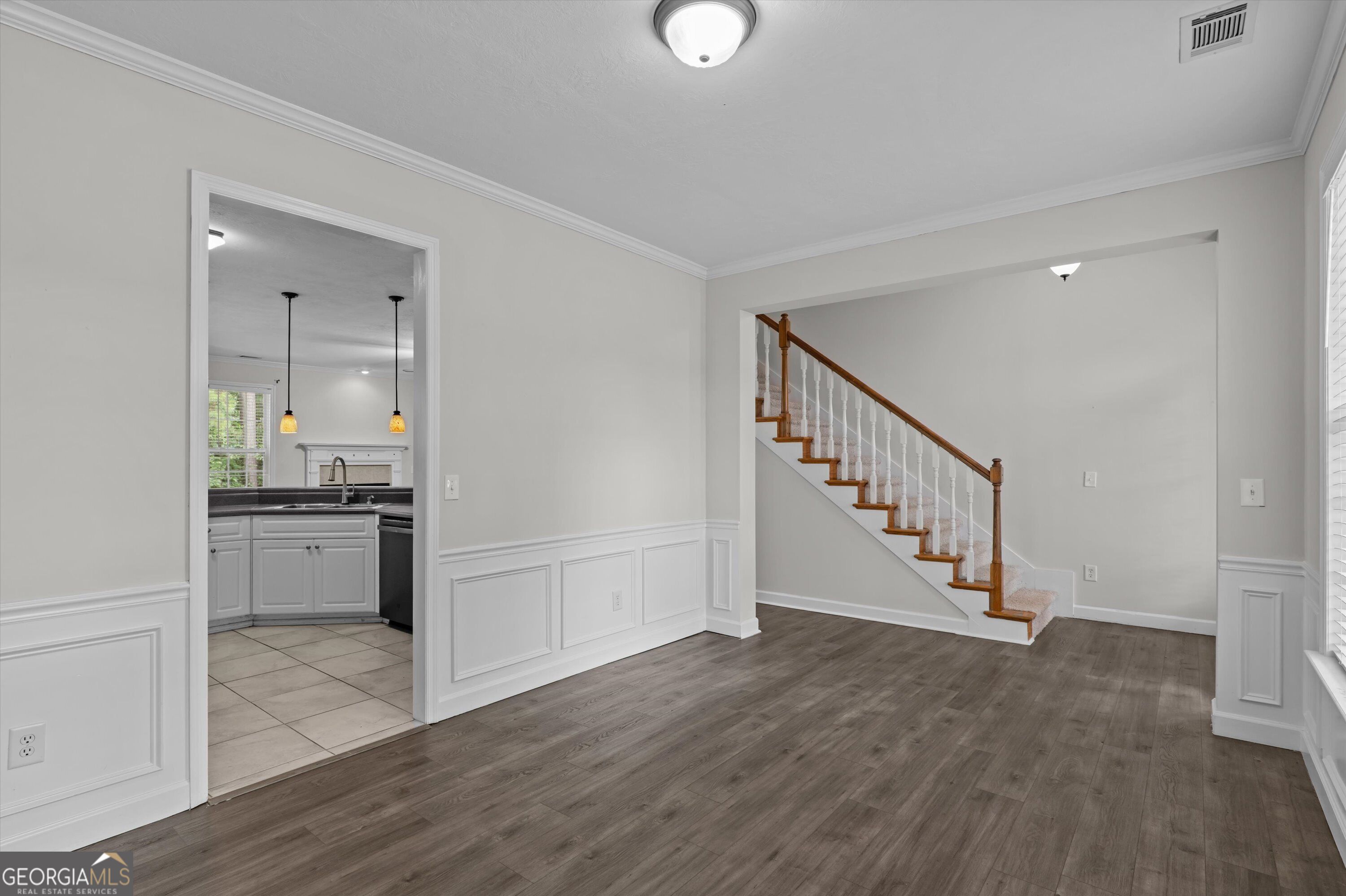 647 Ventana Drive Property Photo 14