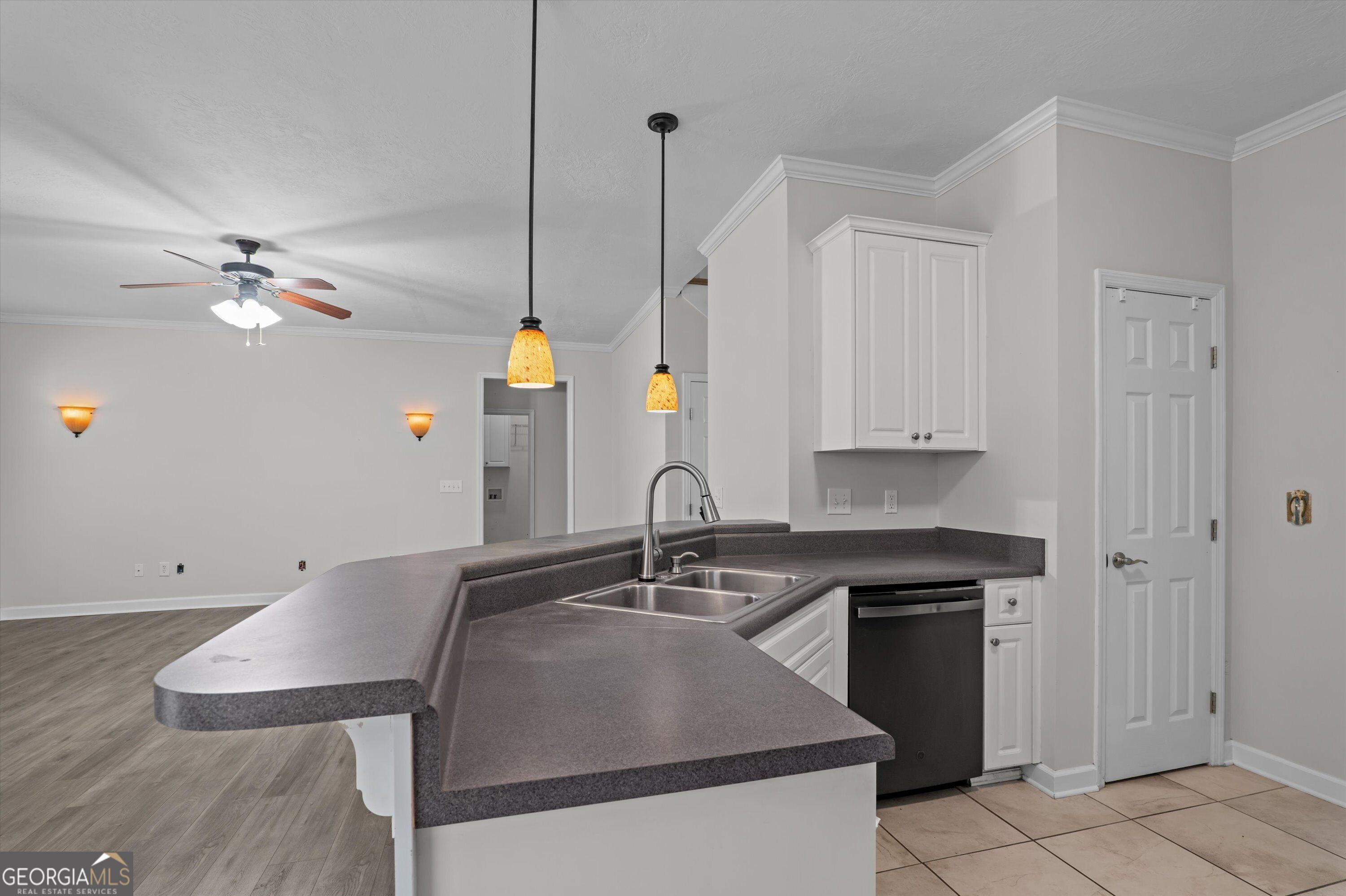 647 Ventana Drive Property Photo 18