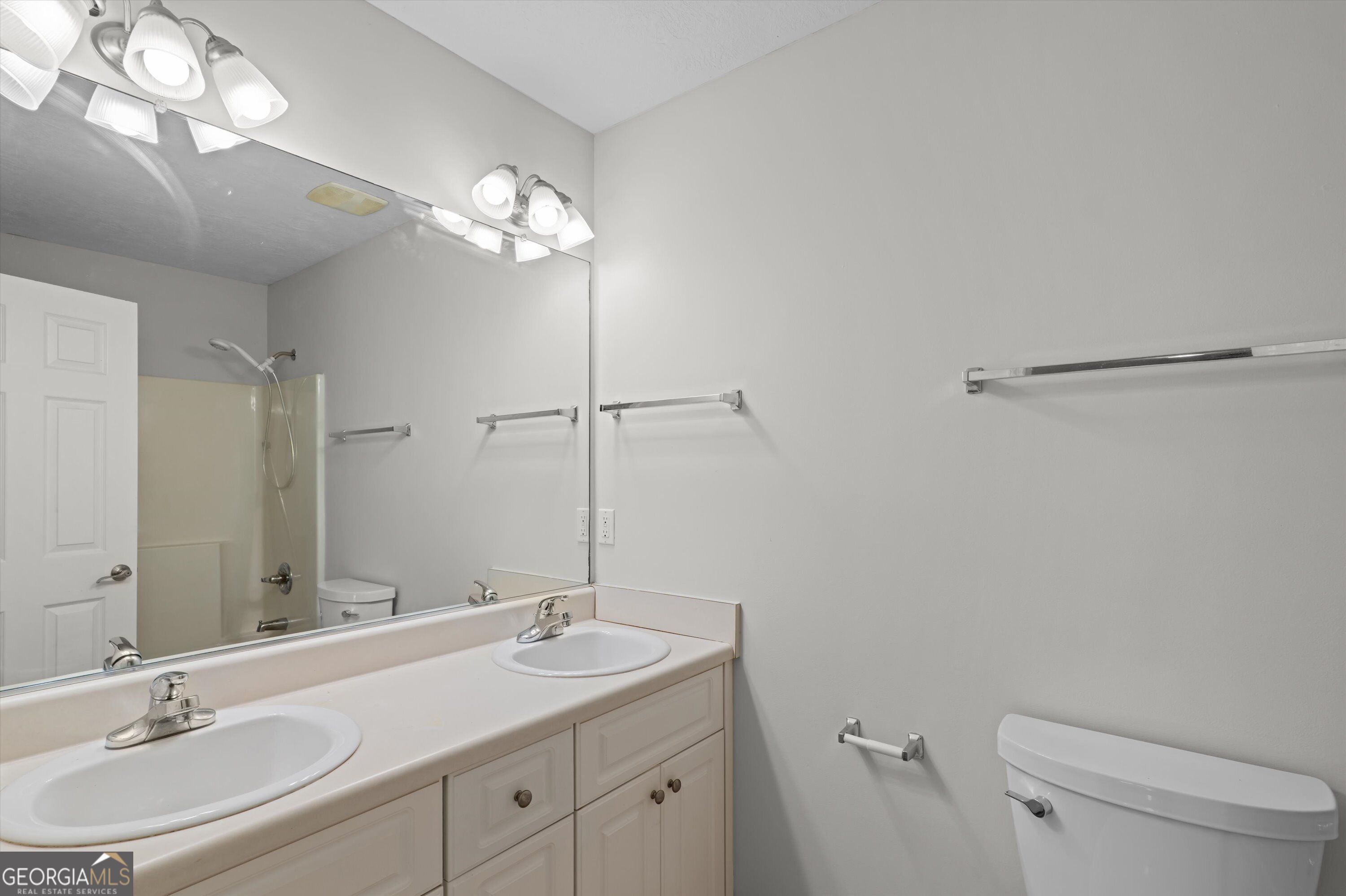 647 Ventana Drive Property Photo 42