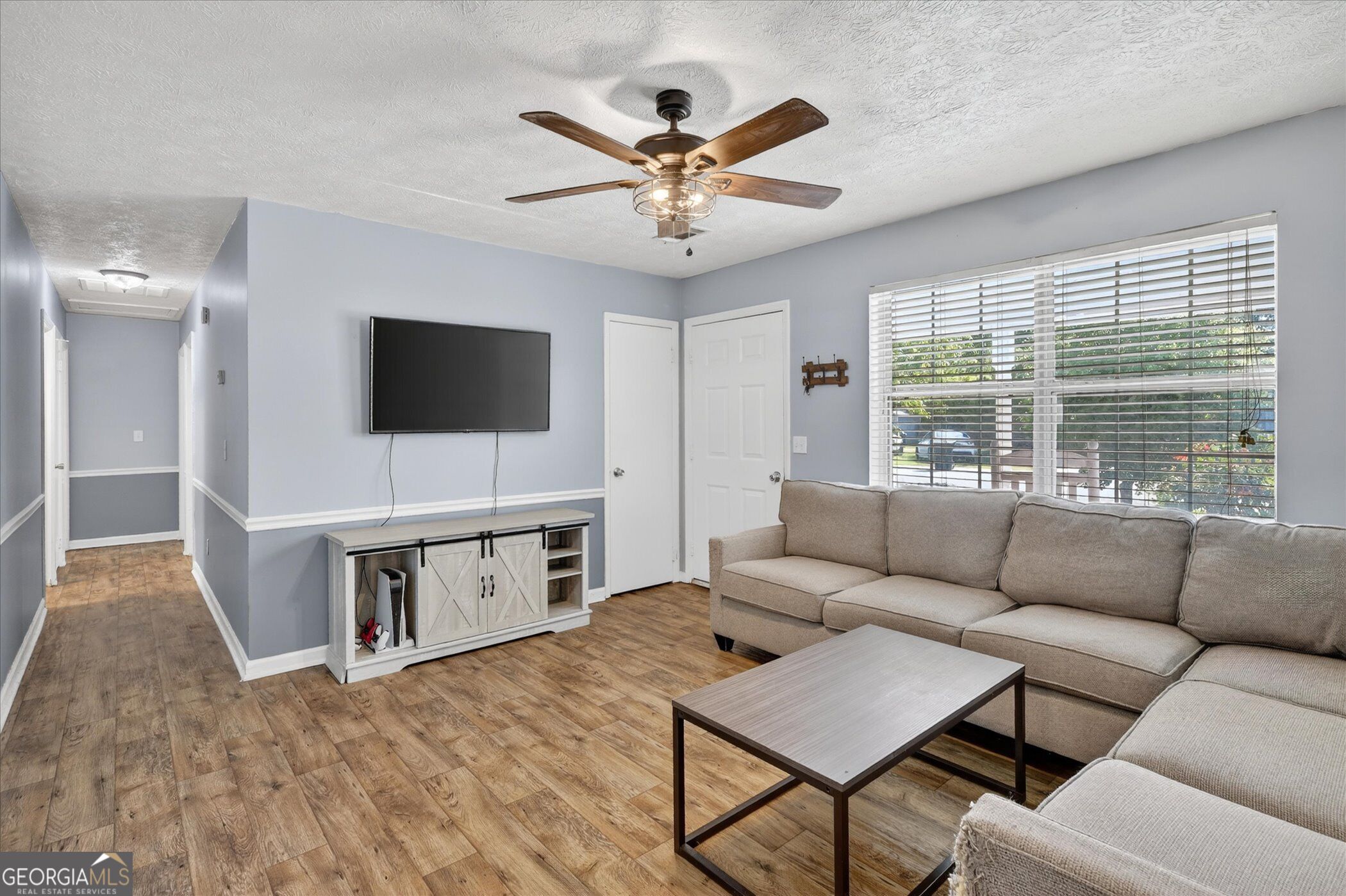 22 S Foss Street Property Photo 6